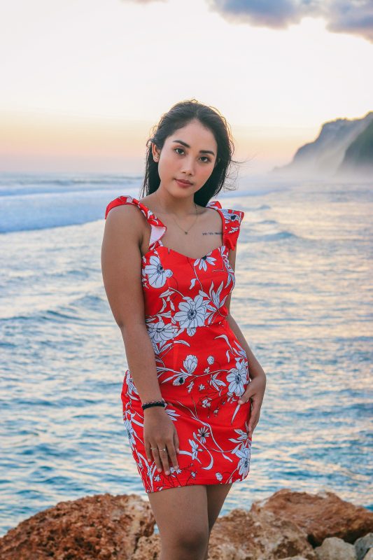 越南新娘结婚第一集:解说带你探索浪漫与文化交融的美丽故事-越南新娘